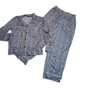 Tahari Ladies Comfy Pajama Set Large Black White Pink Long Sleeves Button Down